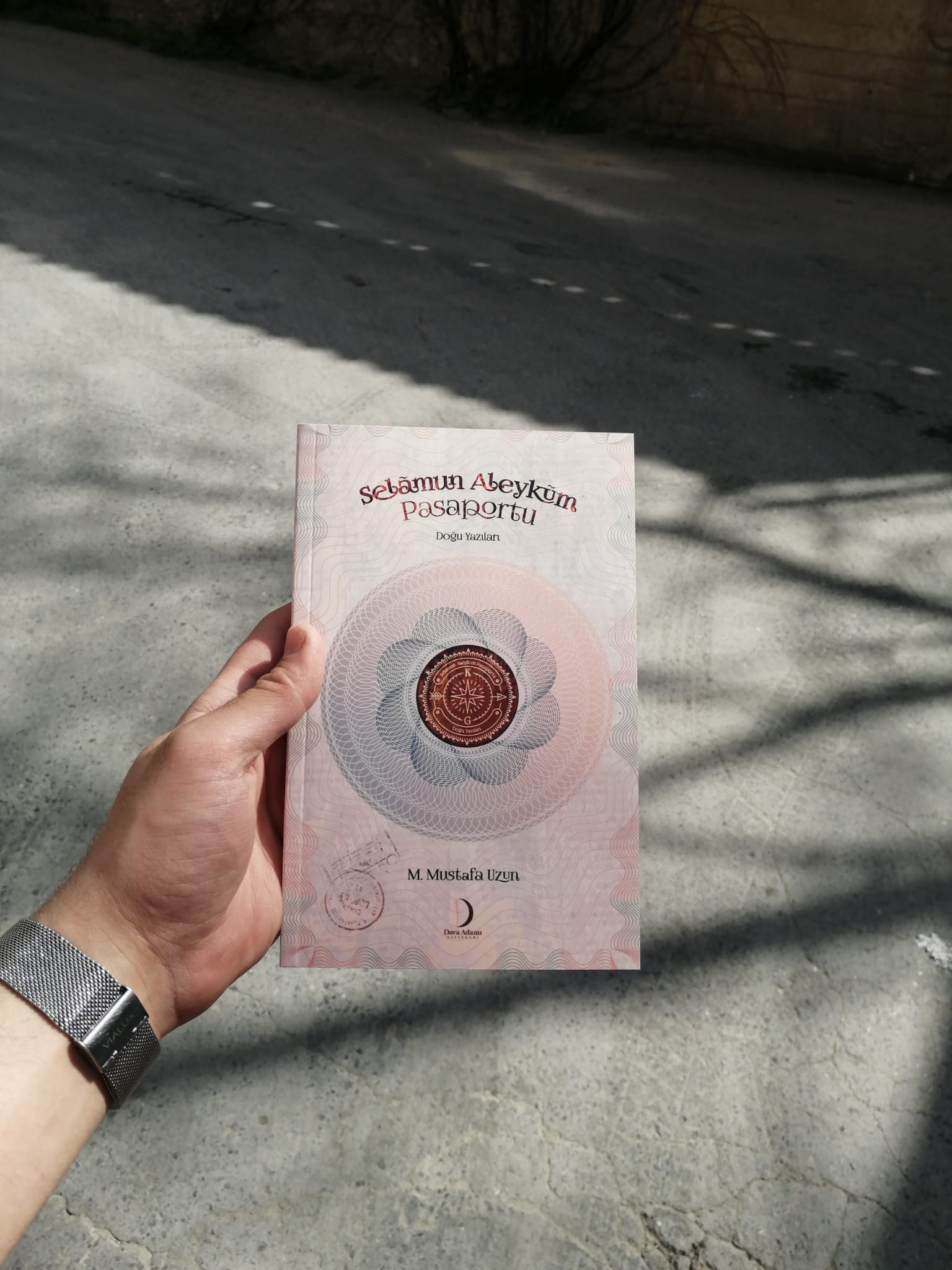 mustafauzun-yenikitap-mart2022 (2)_a85ee633802f308a197916d369f10d35.jpg